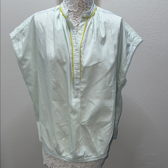 KOCH Elegant Light Green Blouse with Yellow Accents - Picture 1 of 5